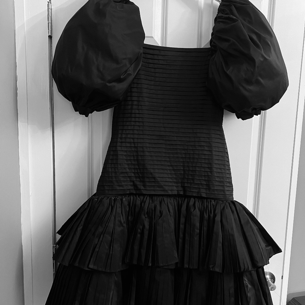 Stunning Oscar de la Renta Cocktail Dress